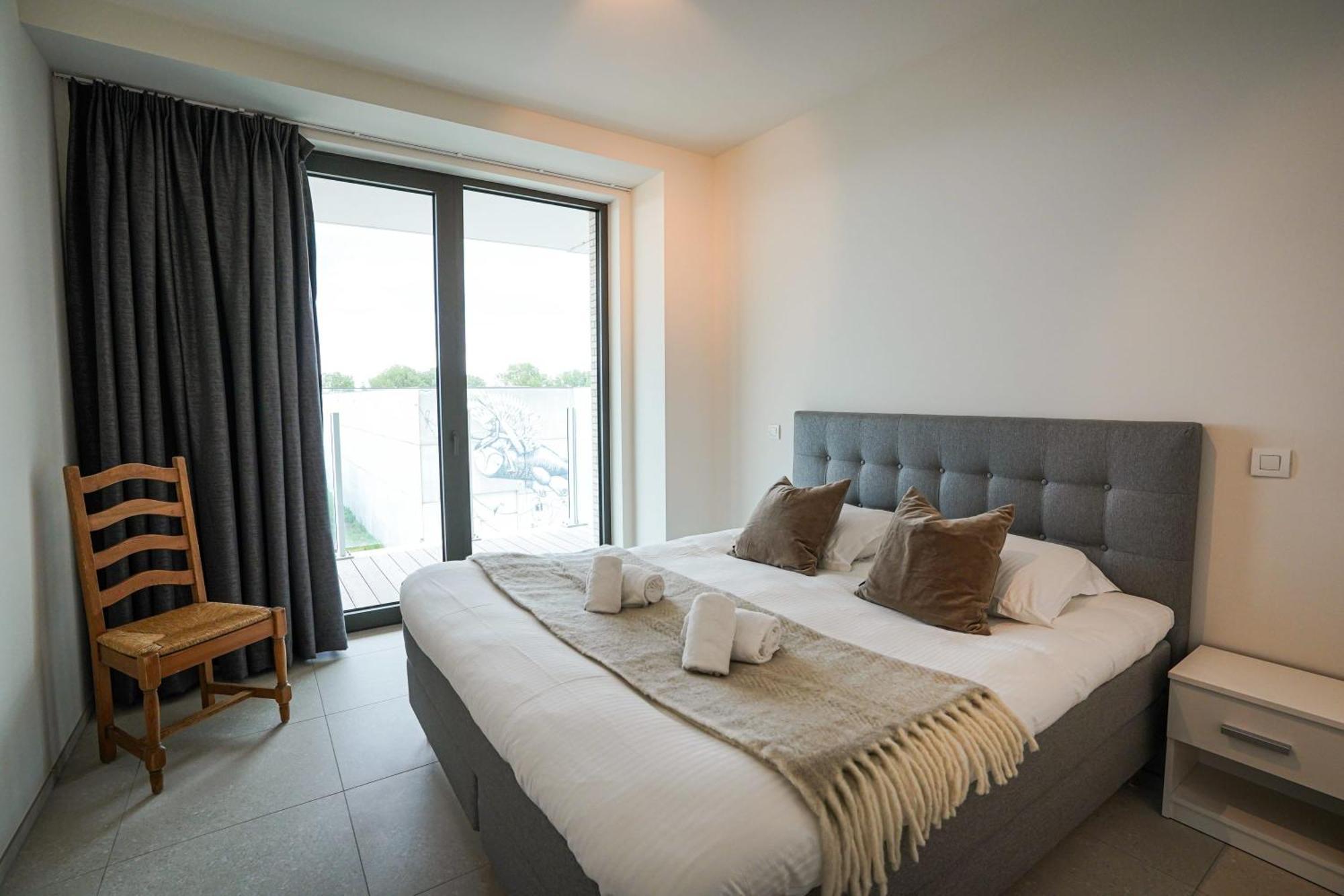 Huswell - Beautiful Apartment With Communal Pool And Gym Ostend Exterior foto